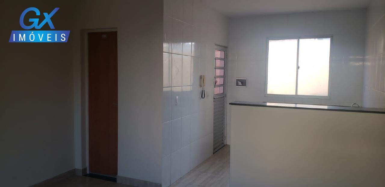 Casa à venda com 2 quartos, 55m² - Foto 13