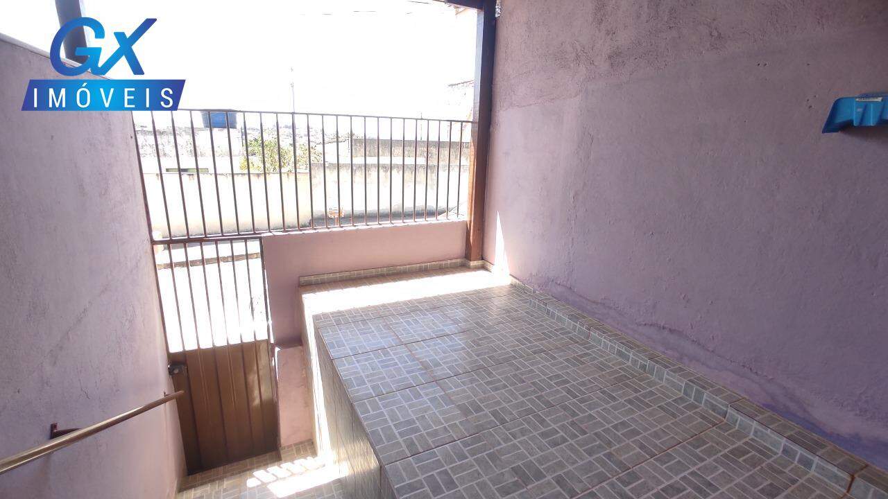 Casa, 2 quartos, 196 m² - Foto 17