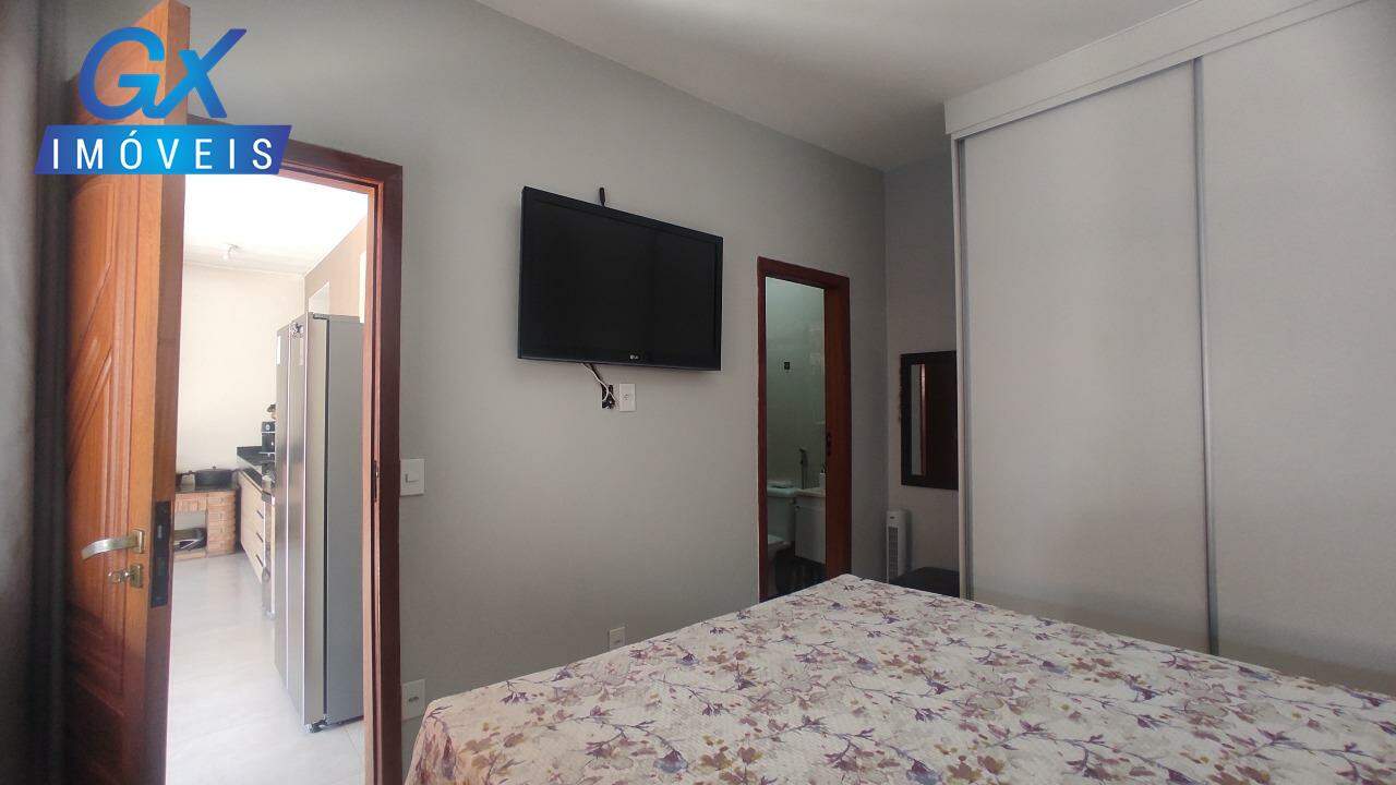 Casa, 4 quartos, 240 m² - Foto 24
