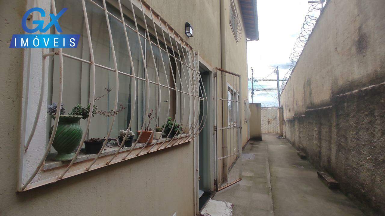 Casa, 2 quartos, 87 m² - Foto 1