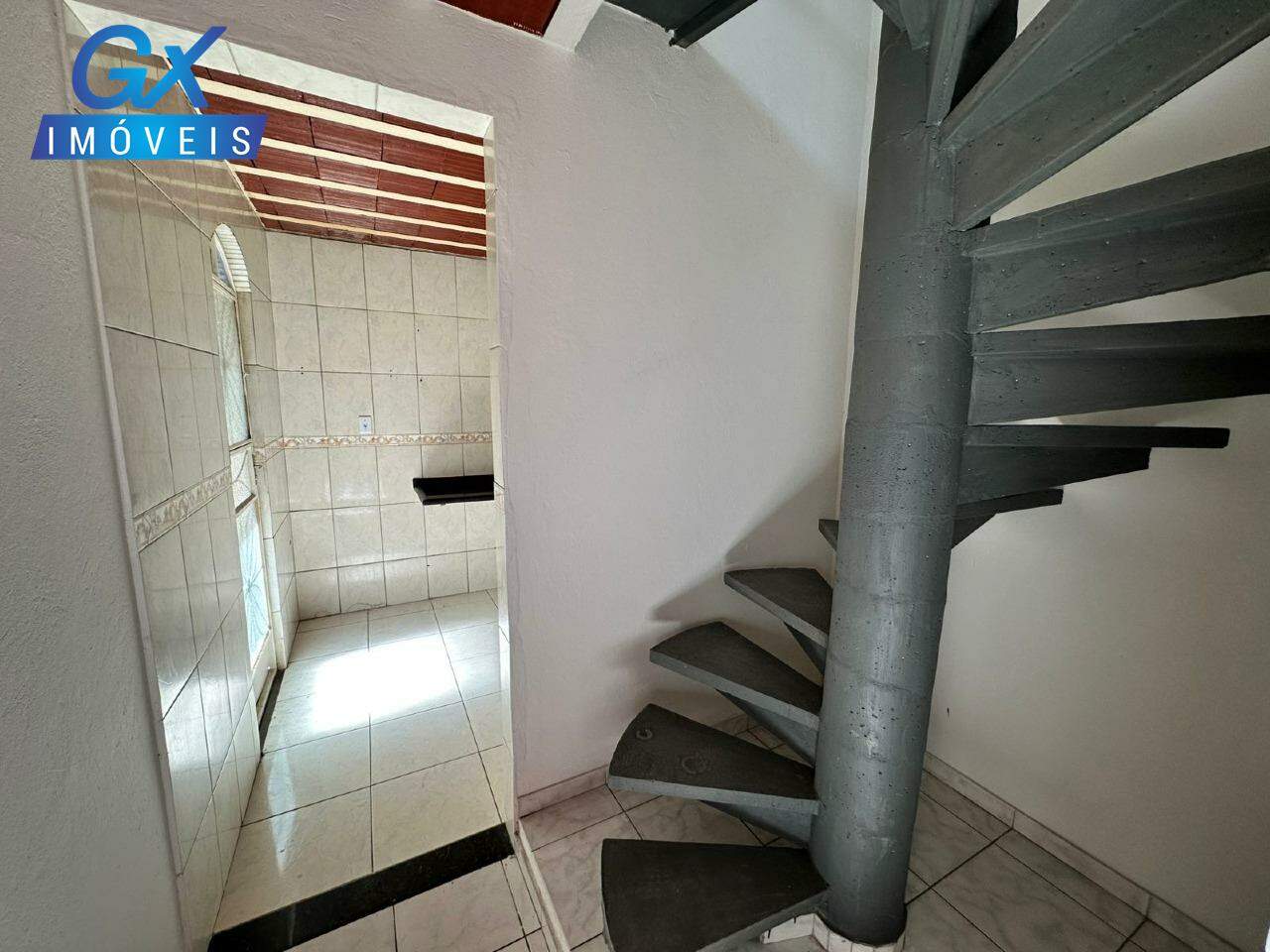 Casa para alugar com 2 quartos, 48m² - Foto 17
