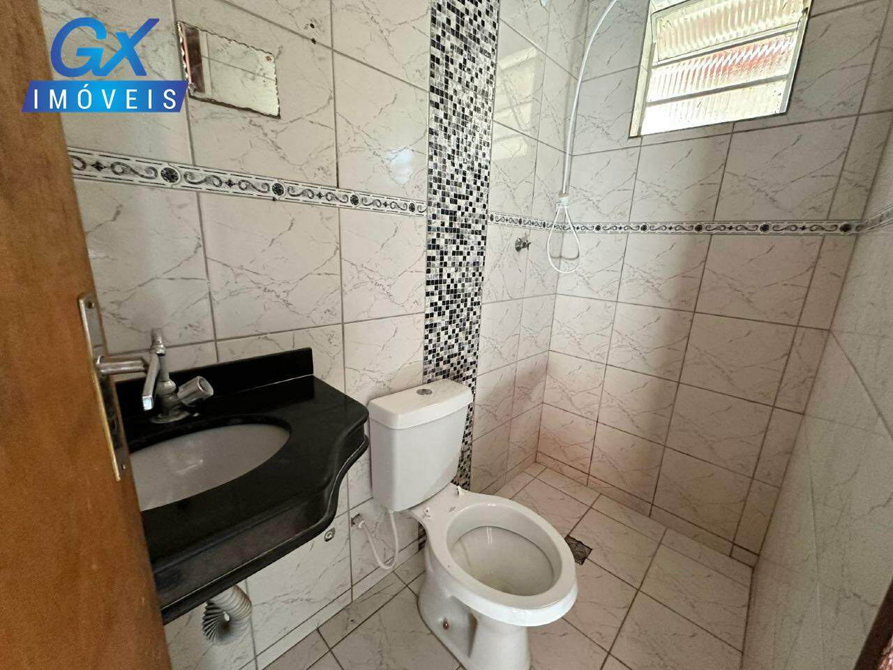 Casa para alugar com 2 quartos, 48m² - Foto 16