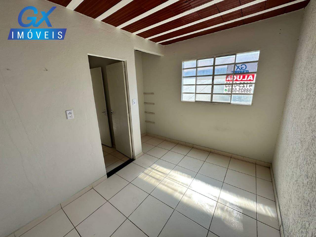 Casa para alugar com 2 quartos, 48m² - Foto 9