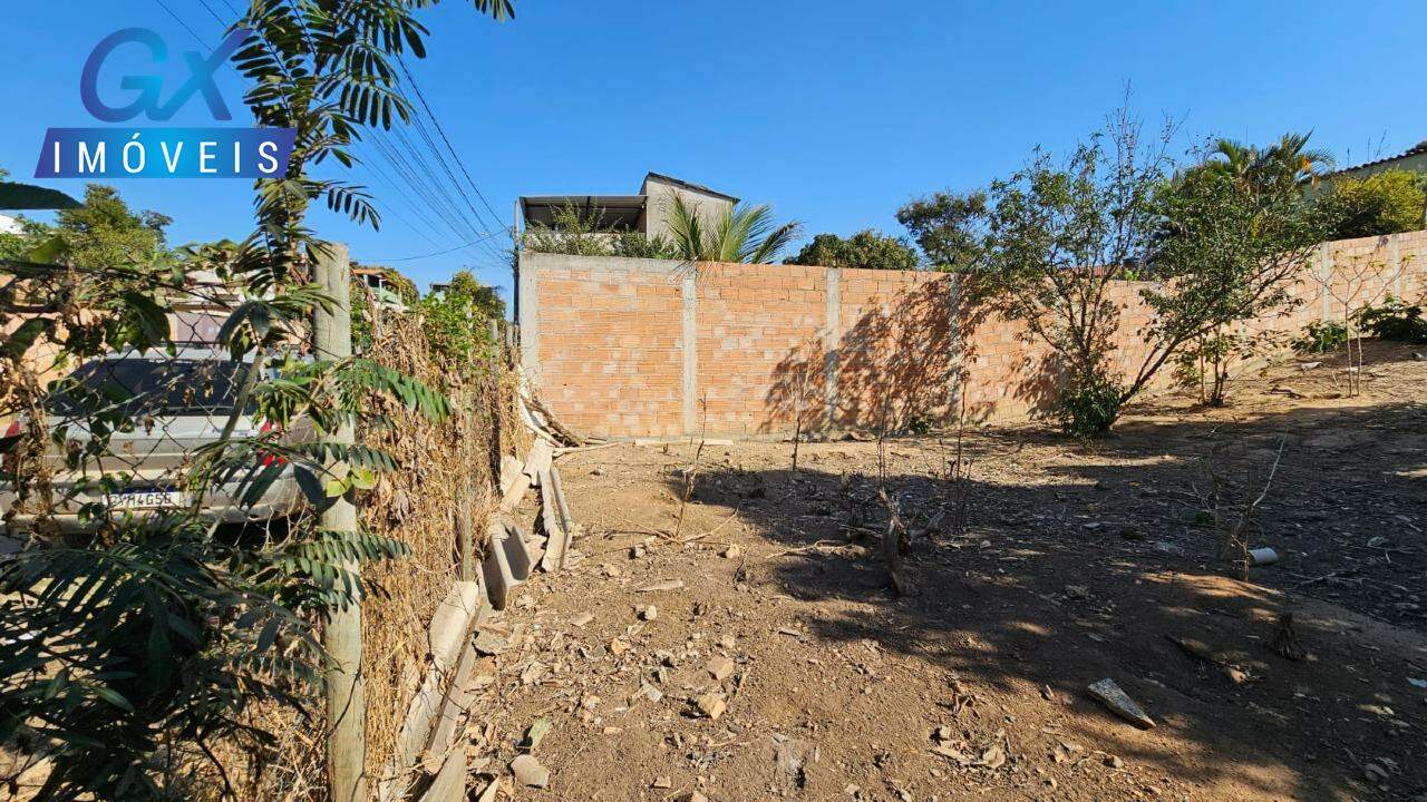 Lote à venda no bairro Quintas São José (Melo Viana): 