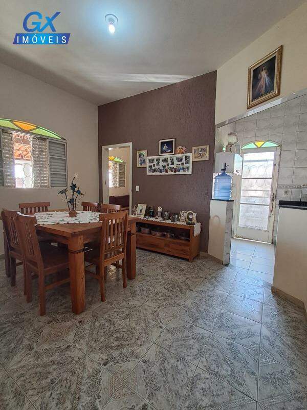 Casa à venda no bairro San Remo: 