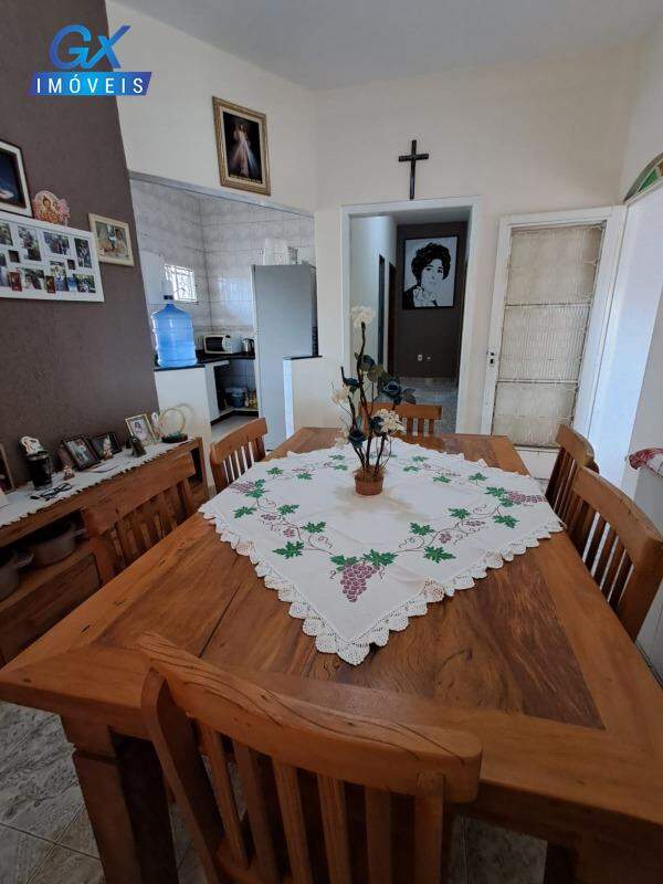 Casa à venda no bairro San Remo: 