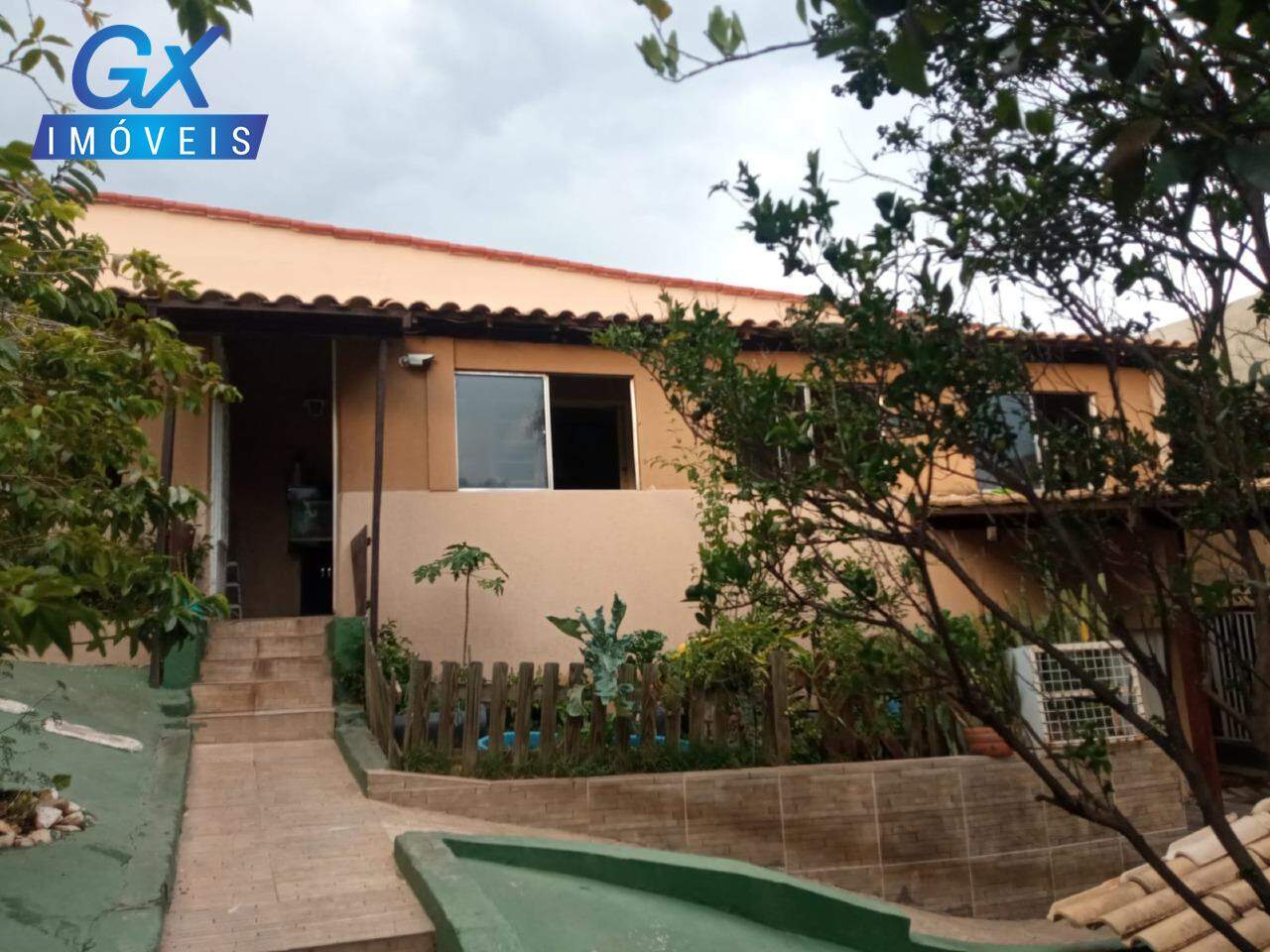 Sítio, 3 quartos, 680 m² - Foto 1