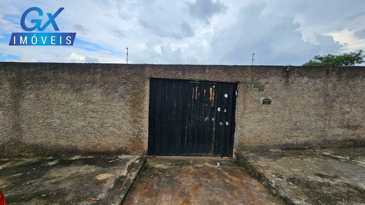 Casa, 2 quartos, 380 m² - Foto 1