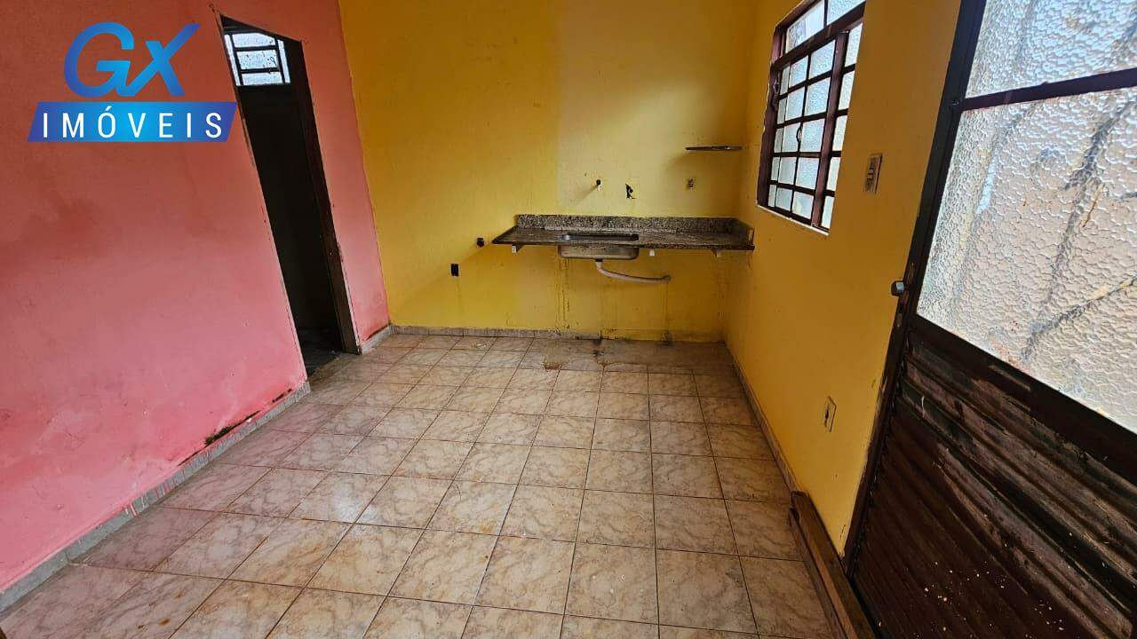 Casa, 2 quartos, 380 m² - Foto 14