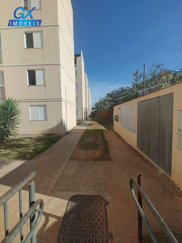 Apartamento à venda no bairro Chácaras Bom Jesus: 