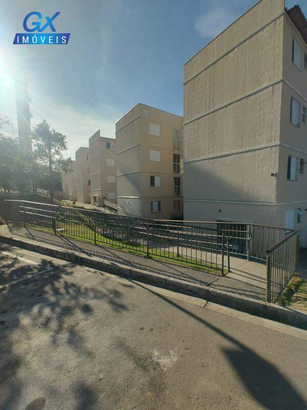 Apartamento à venda no bairro Chácaras Bom Jesus: 