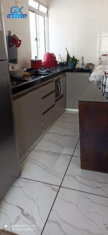 Apartamento à venda no bairro Santa Amélia: 