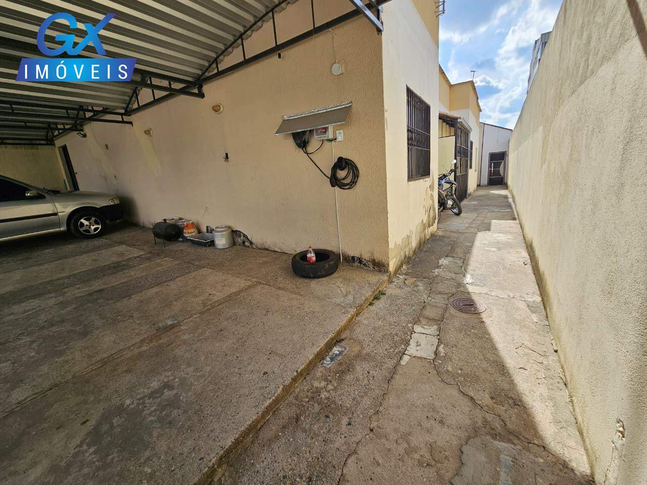Casa para aluguel no bairro Porto Seguro: 