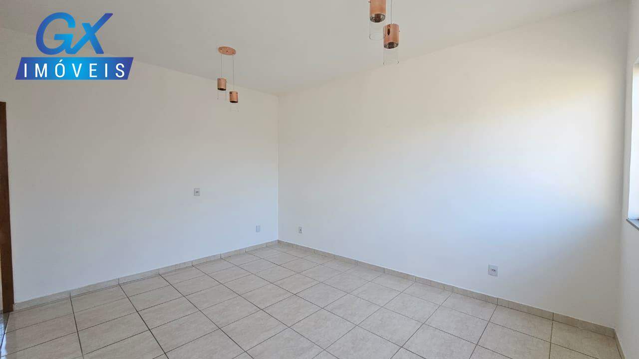 Casa, 3 quartos, 303 m² - Foto 4