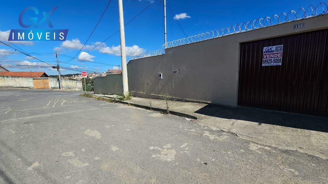 Casa, 3 quartos, 303 m² - Foto 2