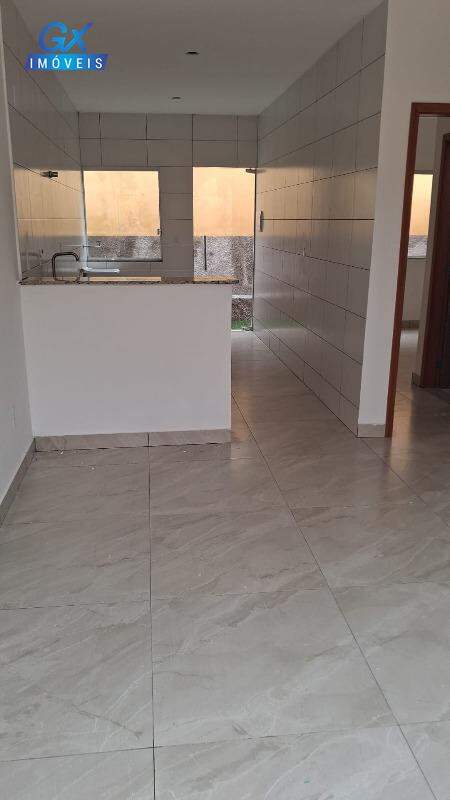 Casa à venda no bairro Iolanda: 