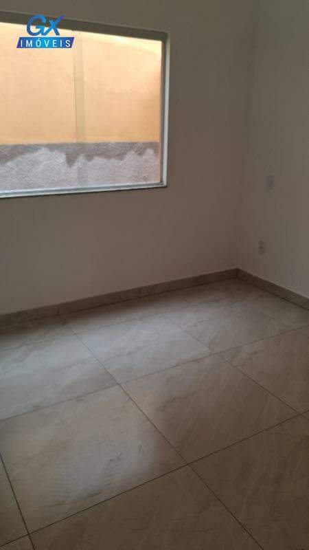 Casa à venda no bairro Iolanda: 