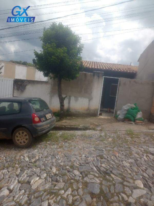 Casa à venda no bairro Floresta Encantada: 