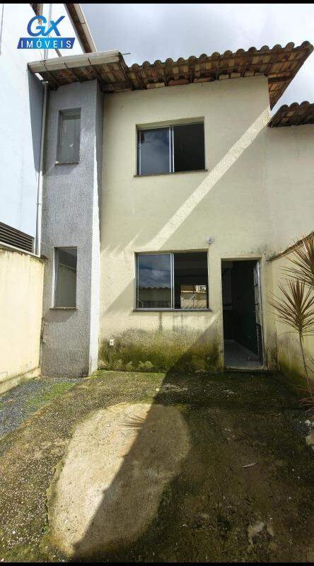 Casa à venda no bairro Santa Cecília: 
