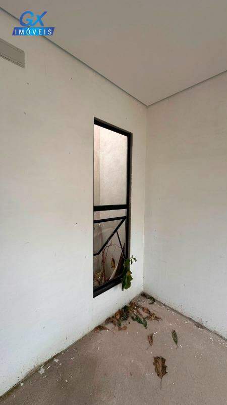 Casa à venda no bairro Tropical: 
