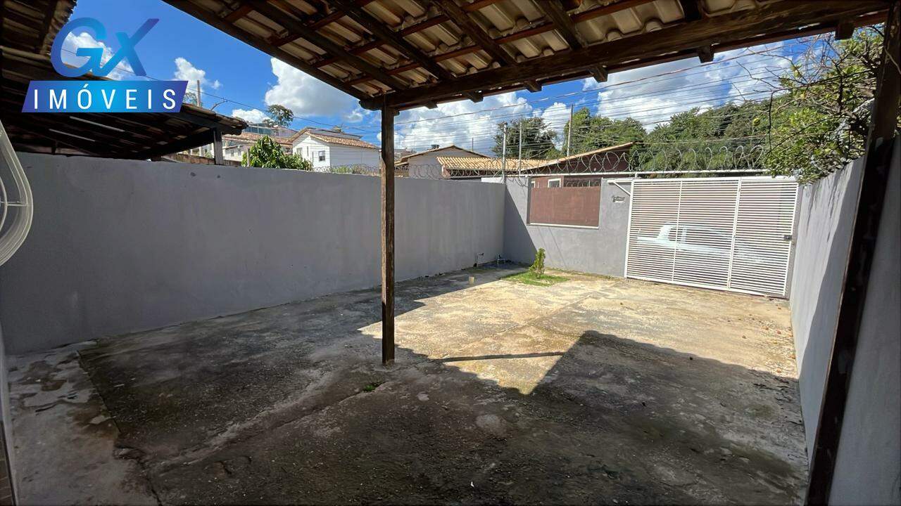 Casa à venda no bairro Floresta Encantada: 