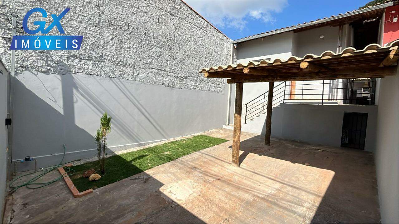 Casa à venda no bairro São Pedro: 