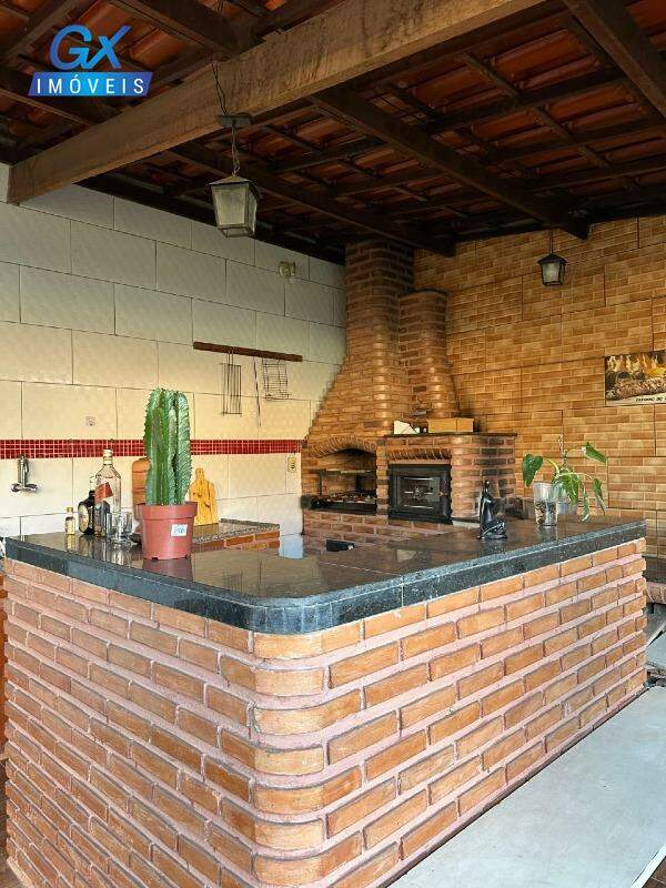 Casa à venda no bairro Veneza: 