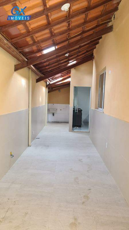 Casa para aluguel no bairro Vale Verde: 