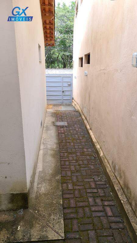 Casa para aluguel no bairro Vale Verde: 