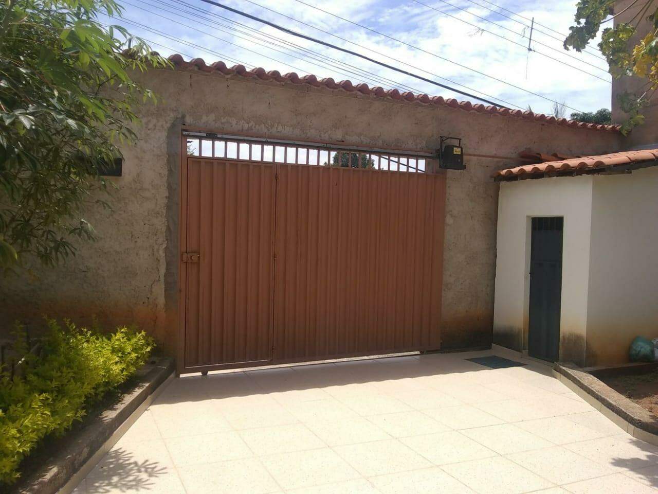 Casa à venda com 4 quartos, 120m² - Foto 2