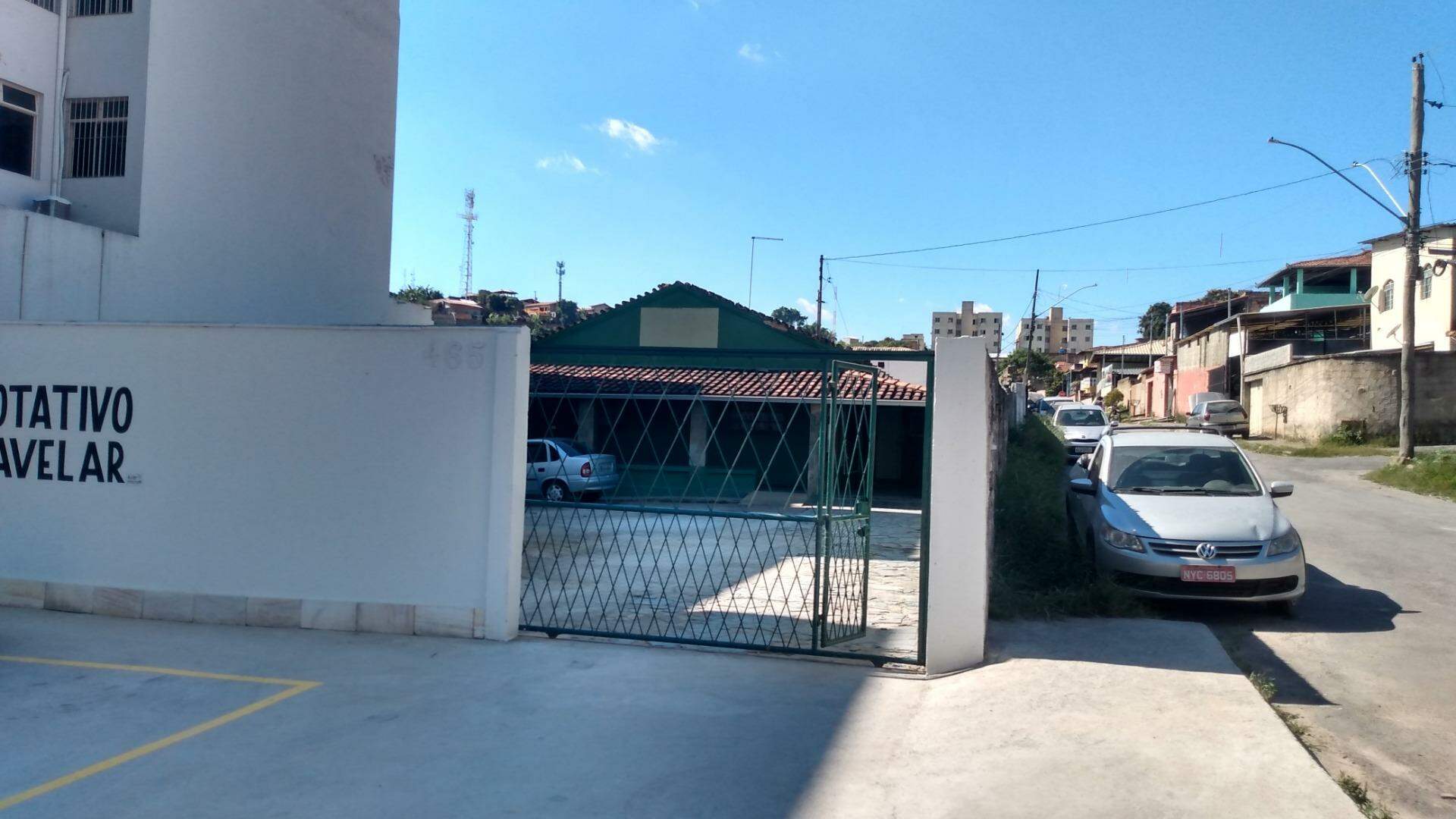 Terreno à venda, 2460m² - Foto 1