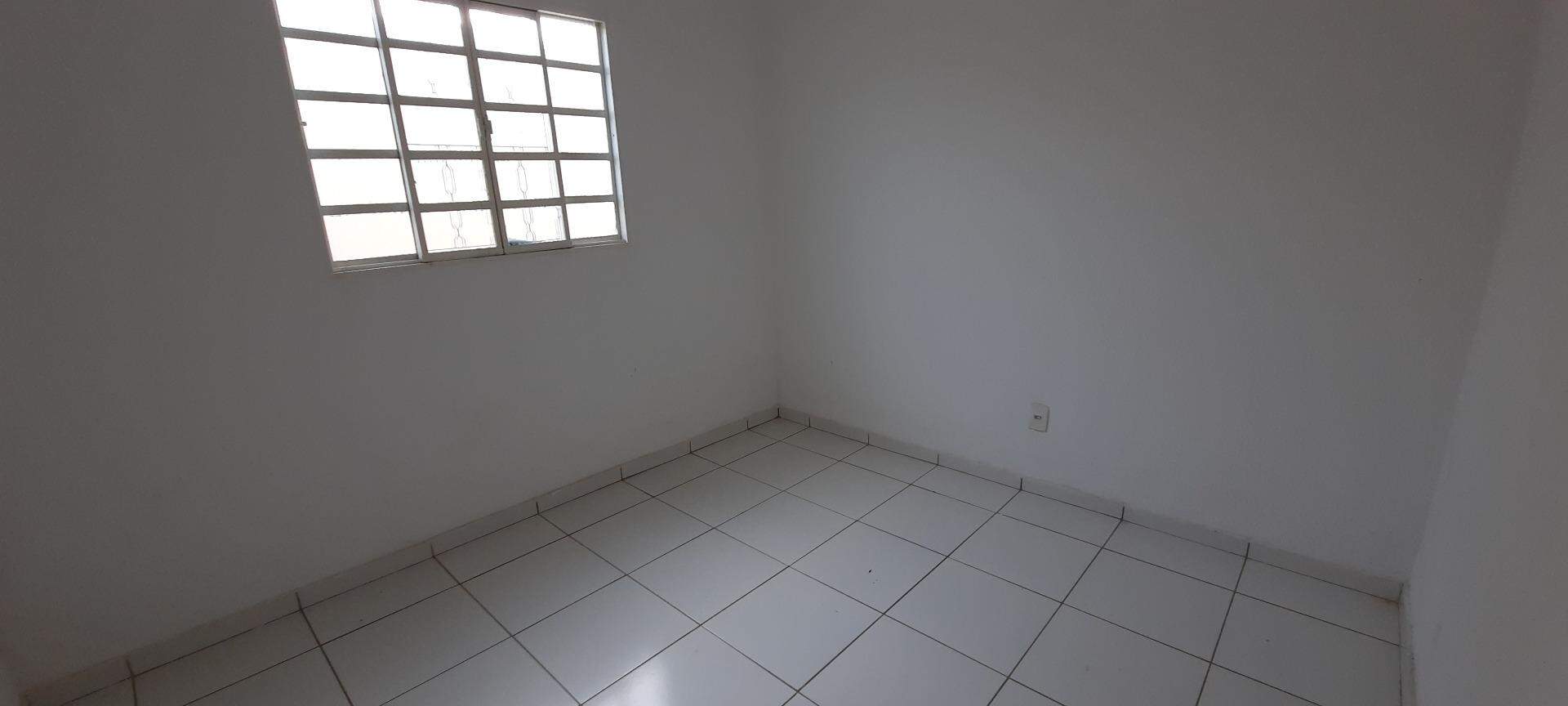 Casa à venda com 2 quartos, 360m² - Foto 8