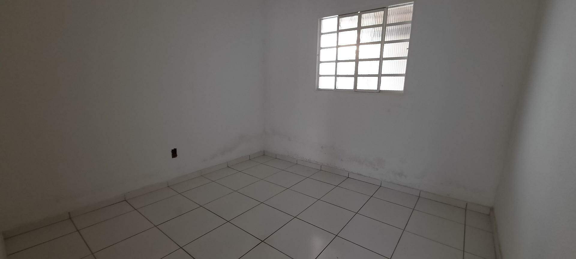 Casa à venda com 2 quartos, 360m² - Foto 14