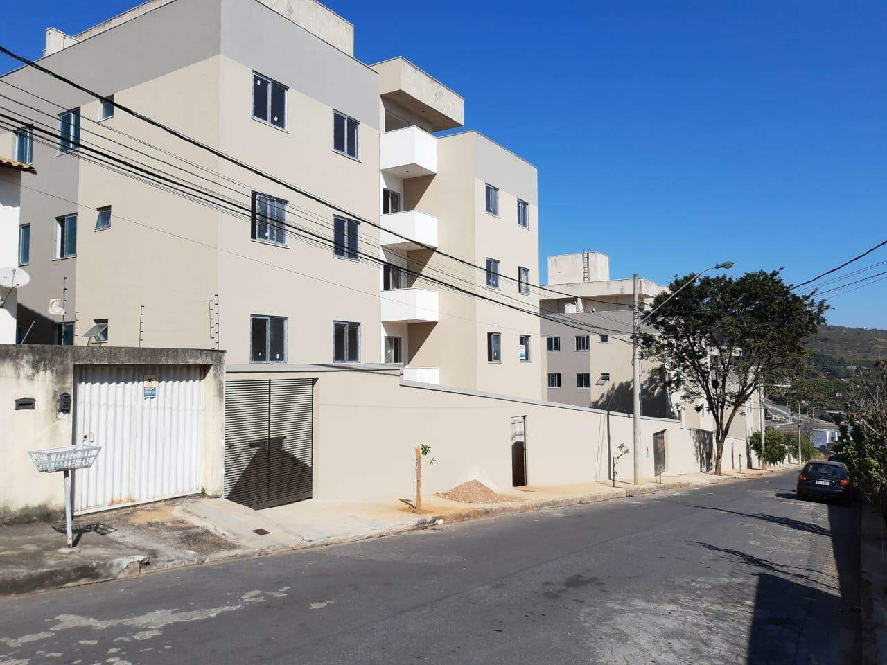 Apartamento à venda com 2 quartos, 30000m² - Foto 2