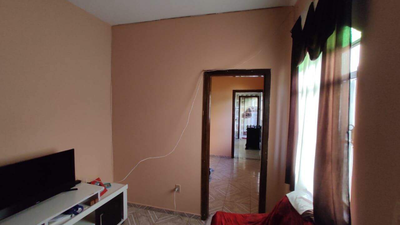 Casa à venda com 4 quartos, 170m² - Foto 7