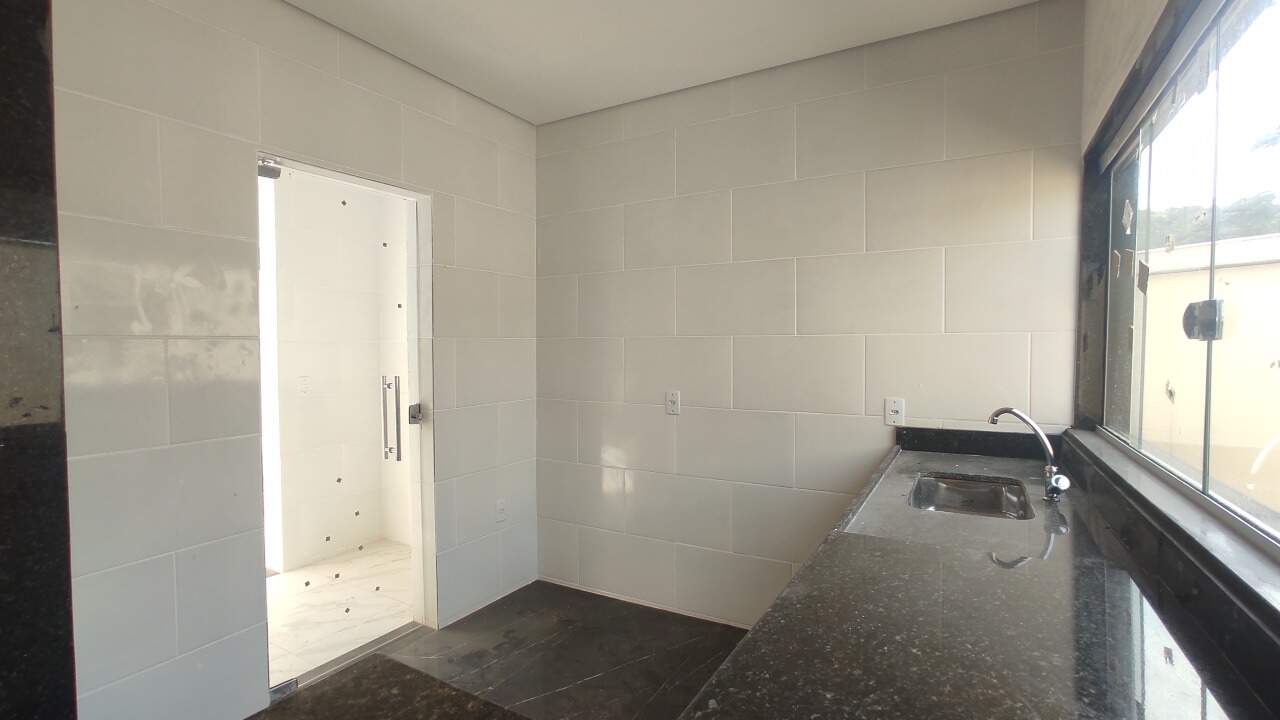 Casa à venda com 2 quartos, 200m² - Foto 13