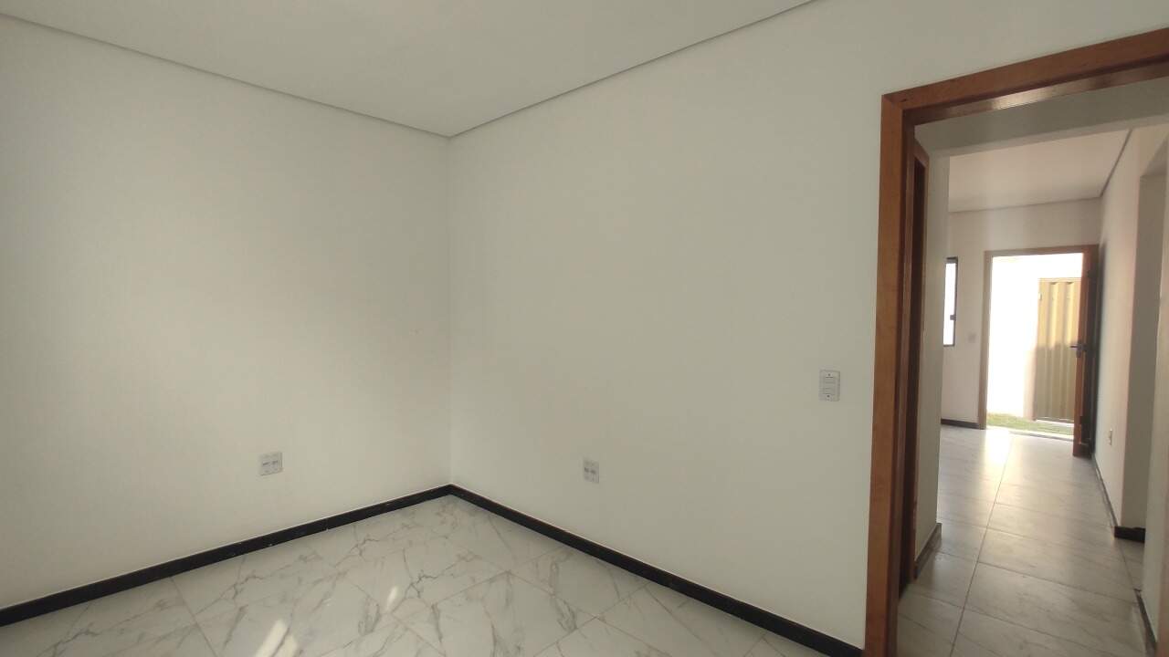 Casa à venda com 2 quartos, 200m² - Foto 15