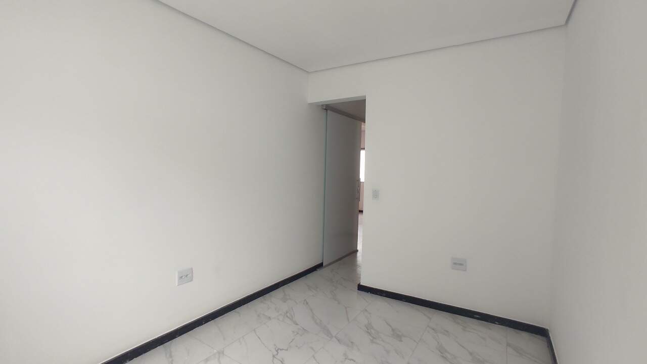 Casa à venda com 2 quartos, 200m² - Foto 17