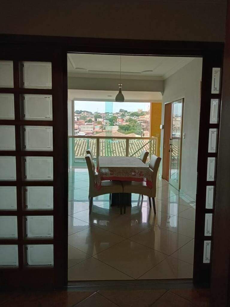 Casa à venda com 5 quartos, 260m² - Foto 18