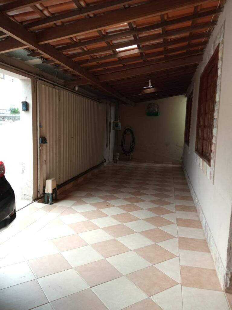 Casa à venda com 5 quartos, 260m² - Foto 10