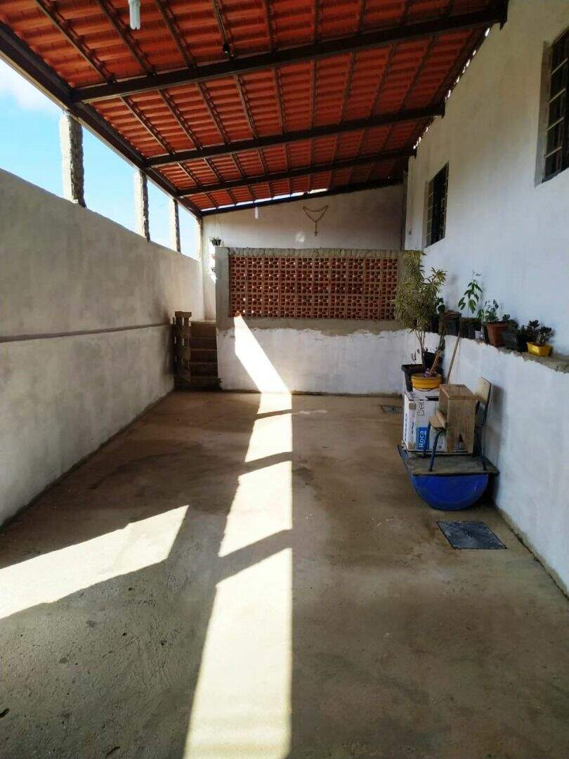 Casa à venda com 2 quartos, 360m² - Foto 5