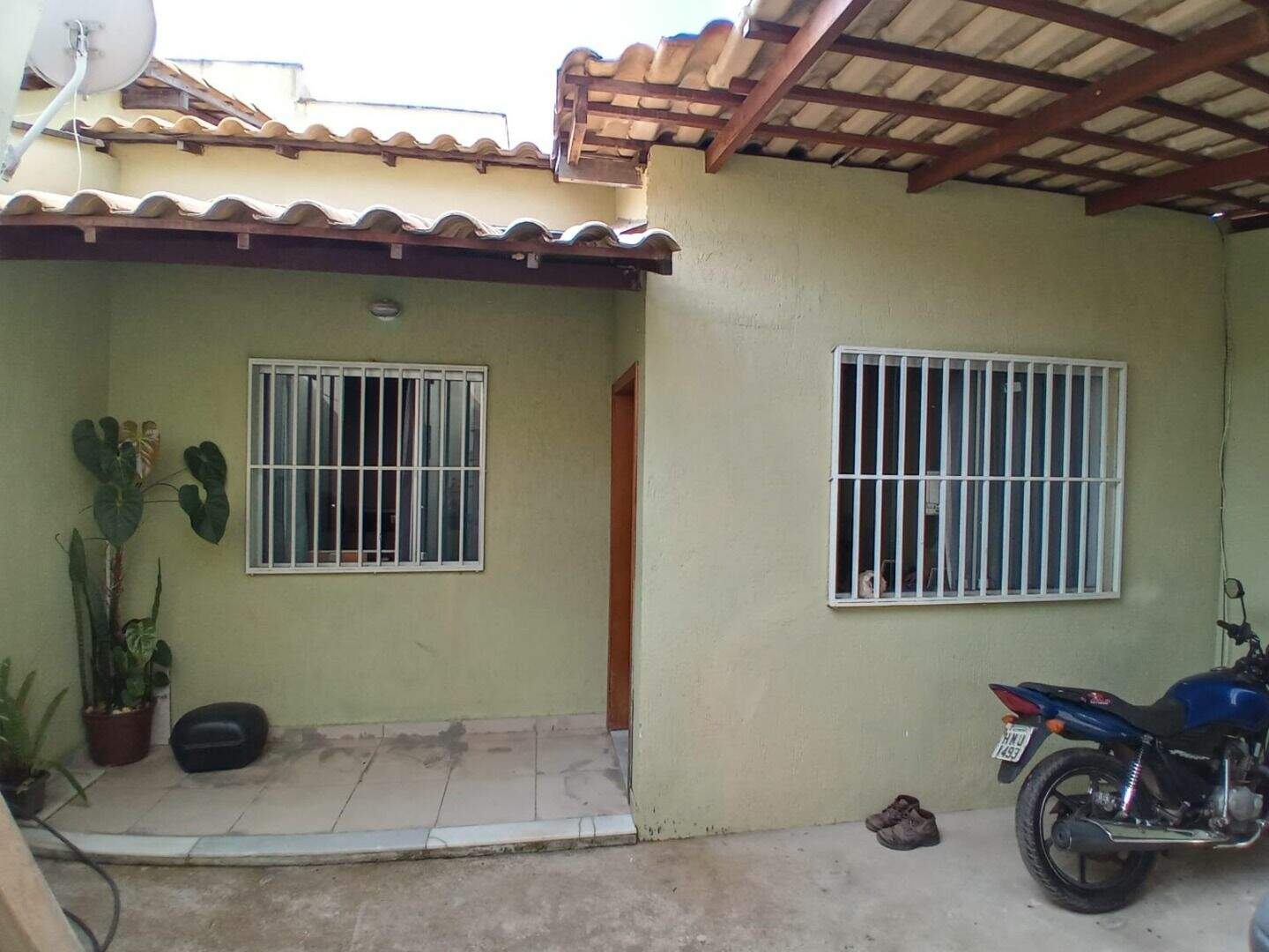 Casa à venda com 2 quartos, 90m² - Foto 2