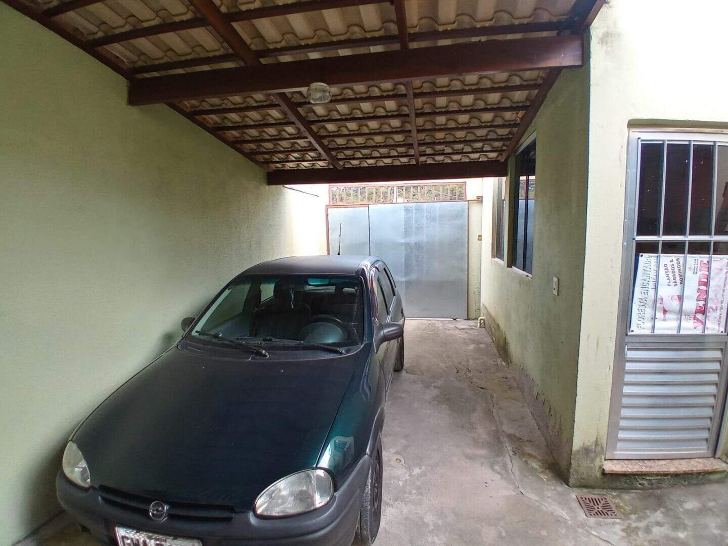 Casa à venda com 2 quartos, 90m² - Foto 4