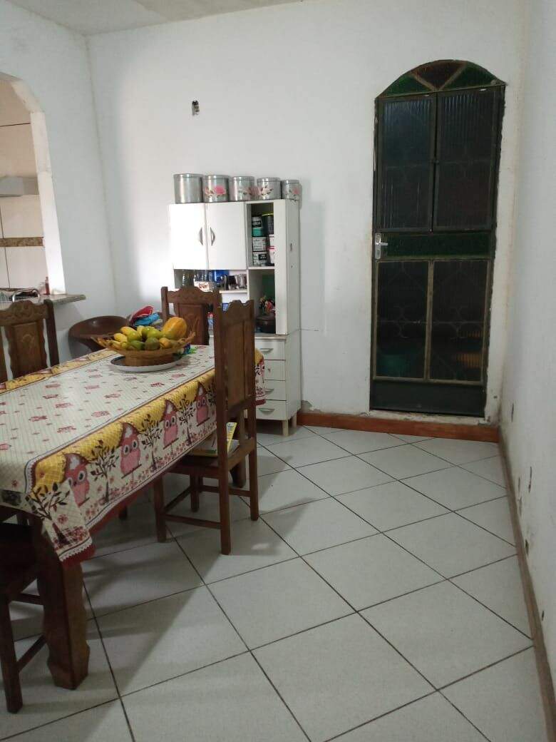 Casa à venda com 2 quartos, 360m² - Foto 13