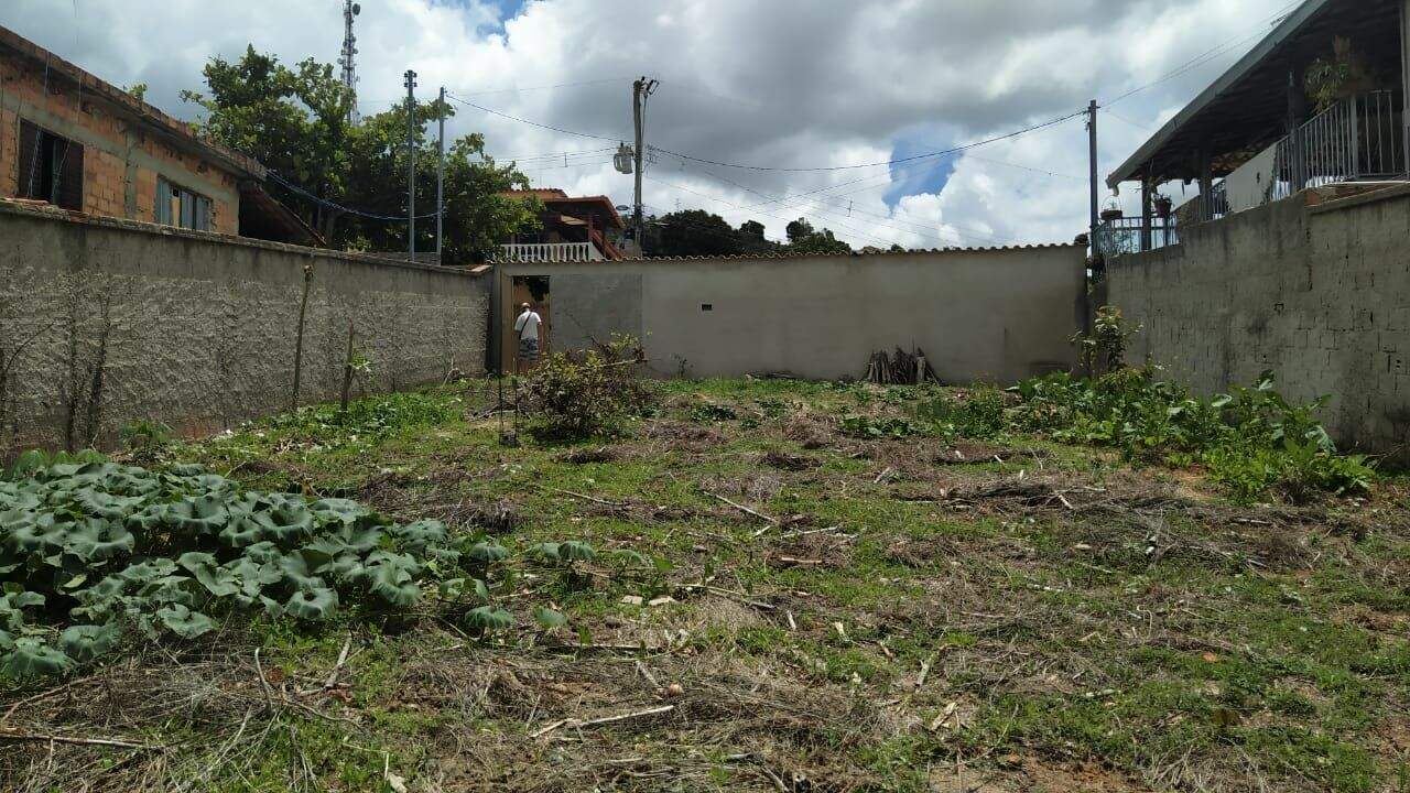 Terreno à venda, 360m² - Foto 1