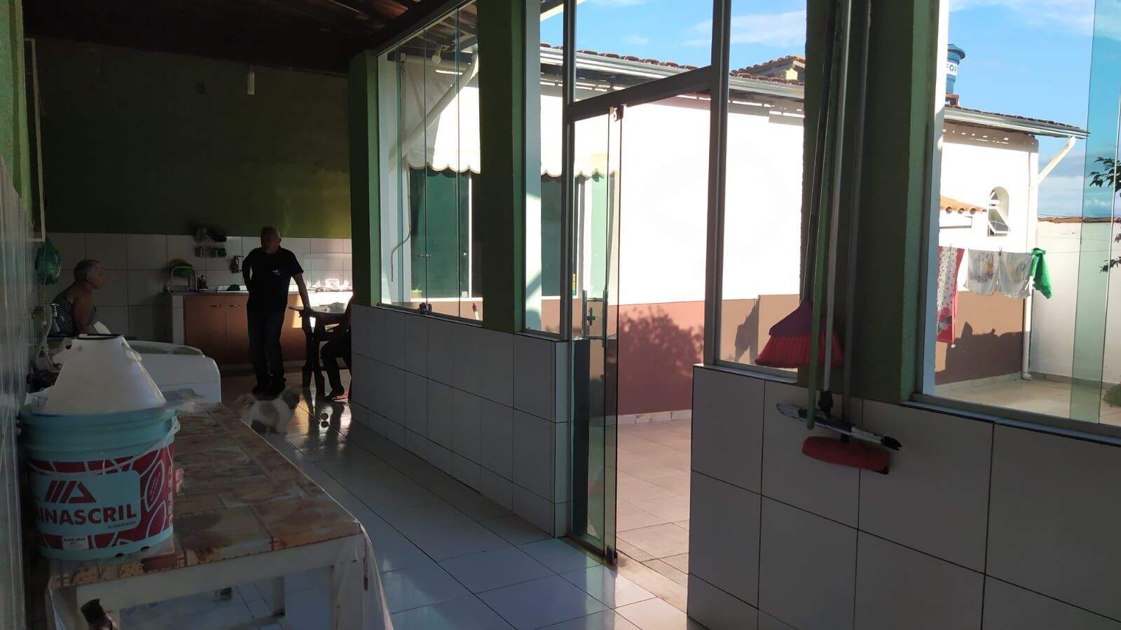 Casa à venda com 4 quartos, 130m² - Foto 19