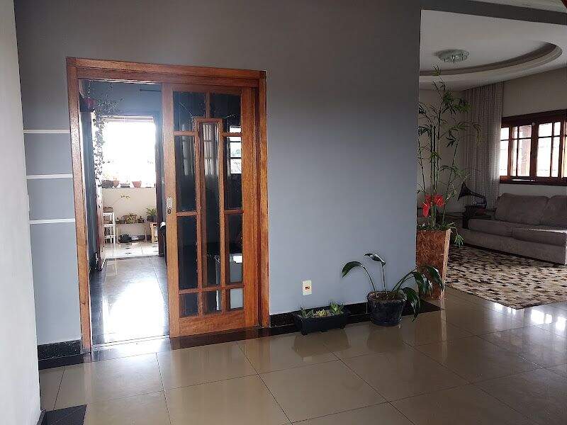 Casa à venda com 7 quartos, 360m² - Foto 15