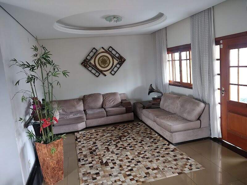 Casa à venda com 7 quartos, 360m² - Foto 11