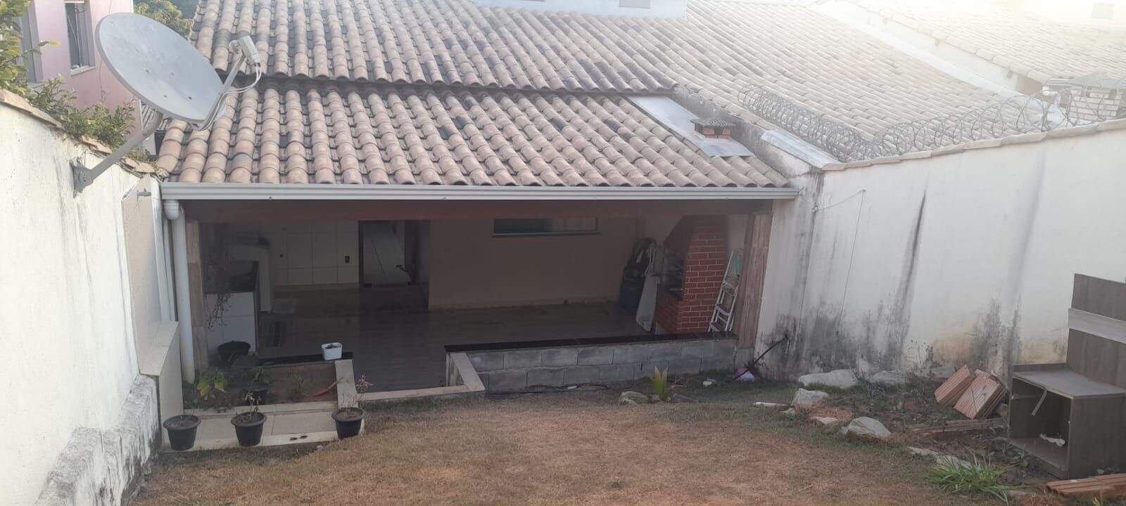 Casa à venda com 2 quartos, 180m² - Foto 11