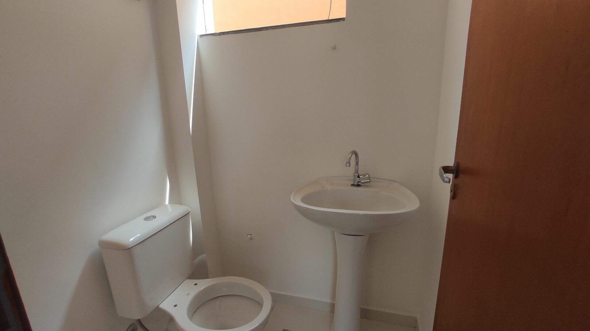 Casa à venda com 2 quartos, 1000m² - Foto 10